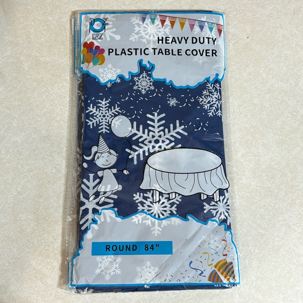 blue snowflake round 84” plastics table cover